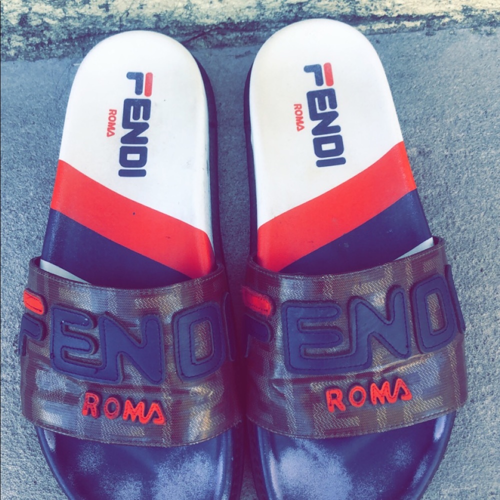 Fendi Roma slides - Picture 3 of 3